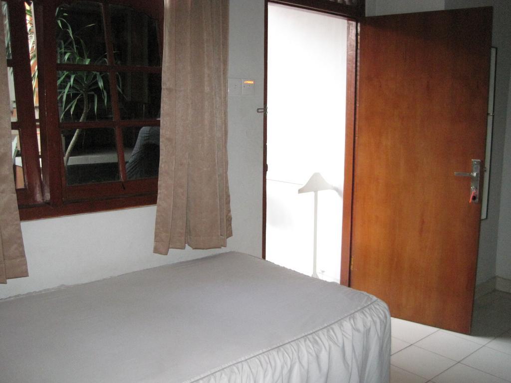 Taman Mekar Beach Inn Kuta Lombok Quarto foto